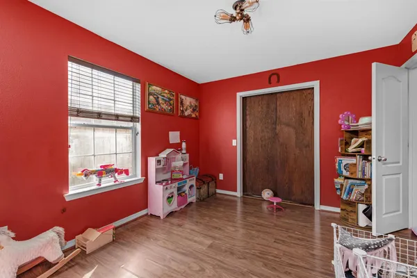 $2,300 | 3437 Wasatch Range Loop, Bellview, FL 32526