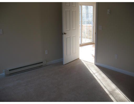 31 Chocolog Road Uxbridge, MA 01569 - Photo 8 of 12 Gallery Image 8