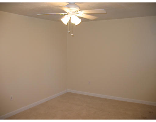 31 Chocolog Road Uxbridge, MA 01569 - Photo 10 of 12 Gallery Image 10
