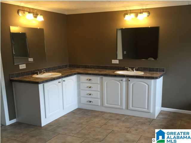 83 Southern Road Oneonta, AL 35121 - Photo 8 of 15 Gallery Image 8