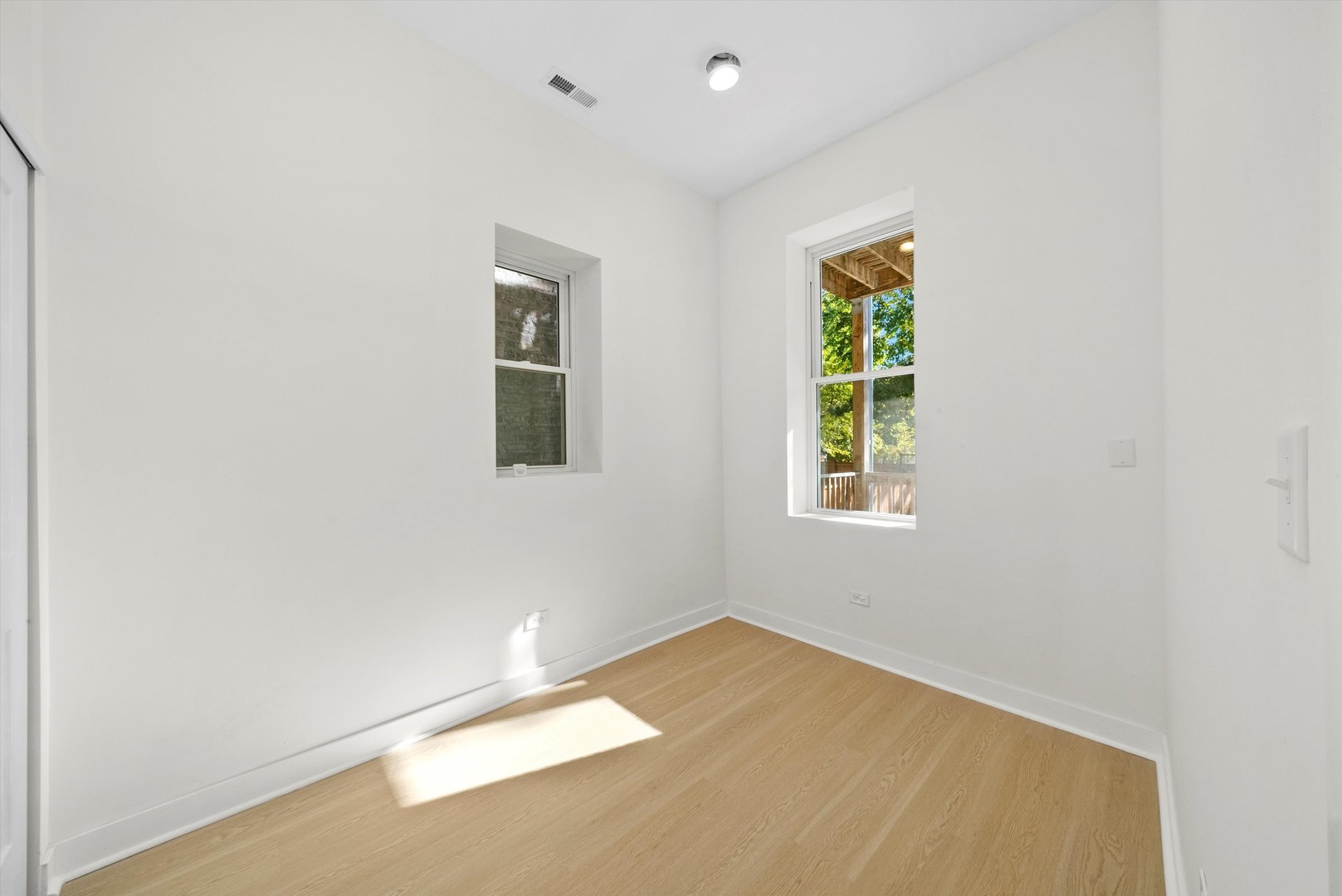 3037 West Lexington Street, Unit 1 Chicago, IL 60612 - Photo 11 of 16