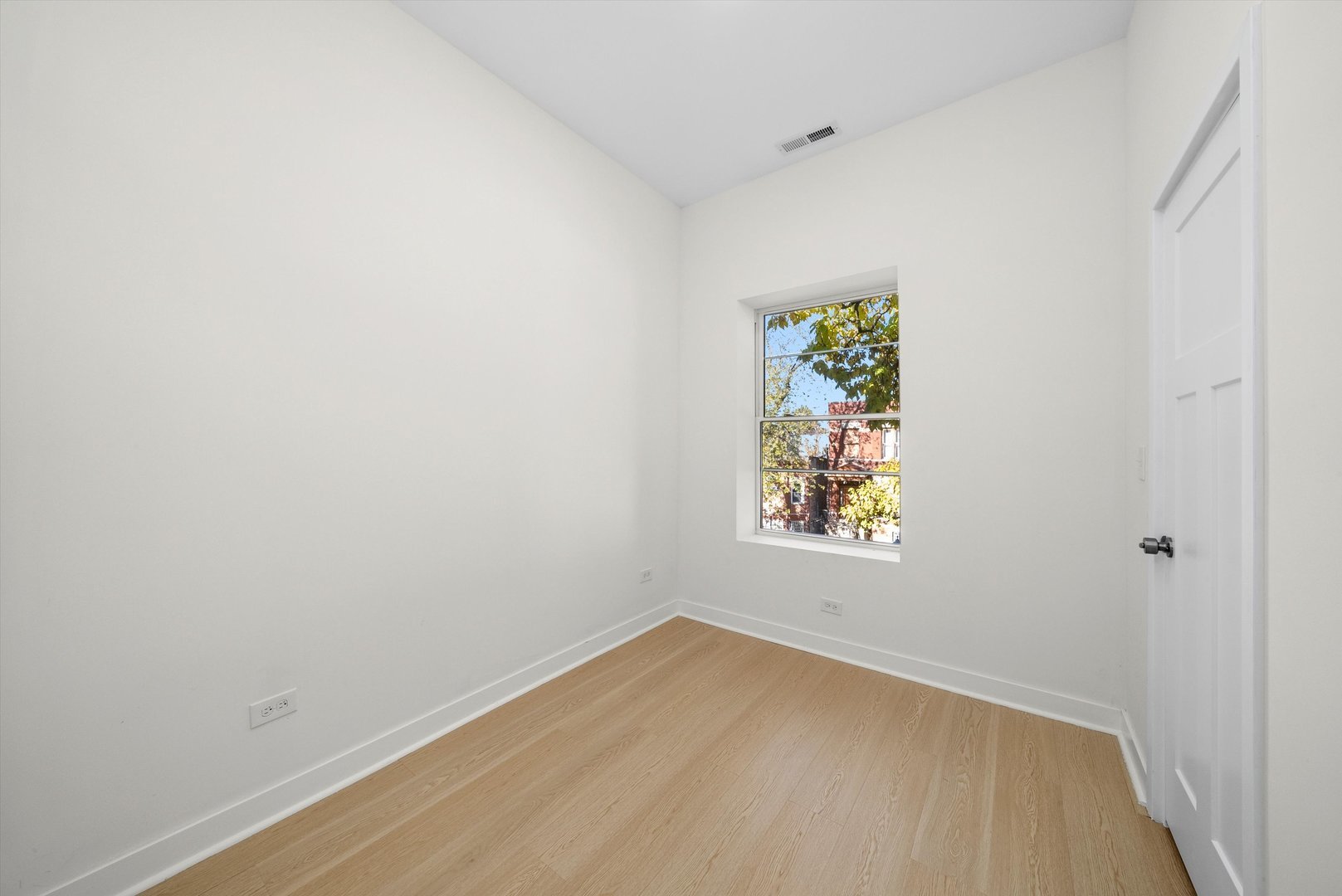 3037 West Lexington Street, Unit 1 Chicago, IL 60612 - Photo 9 of 16