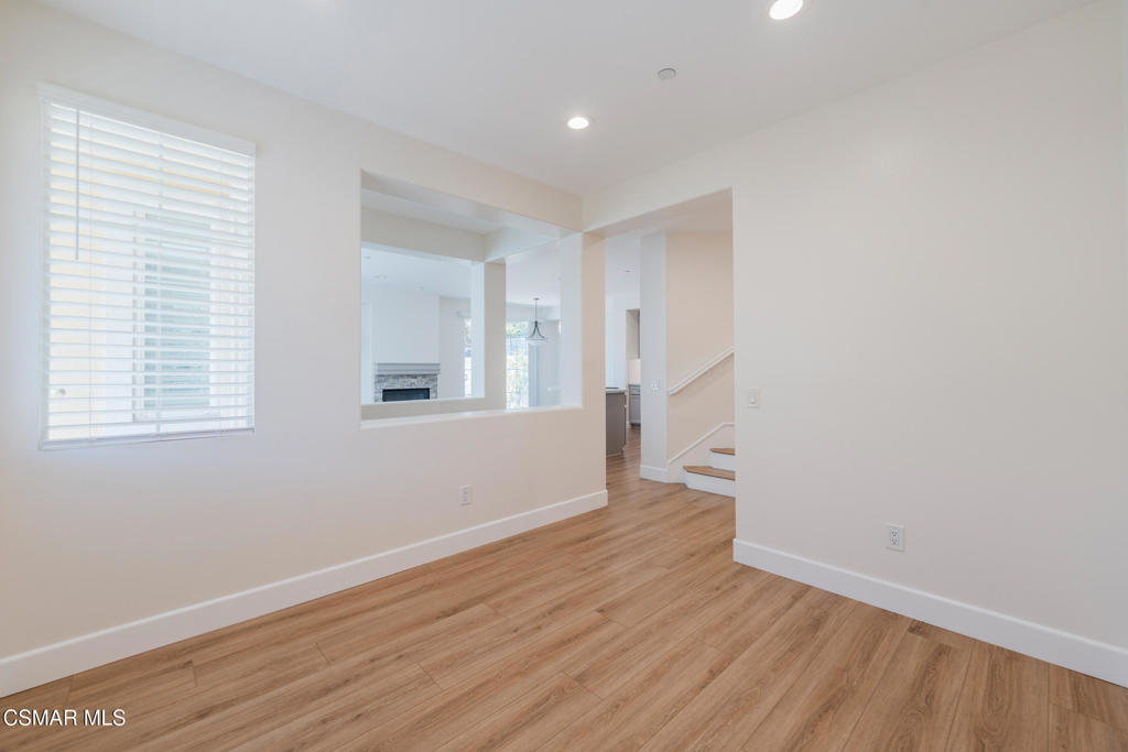 4117 Orontes Way, Unit B Simi Valley, CA 93063 - Photo 12 of 52