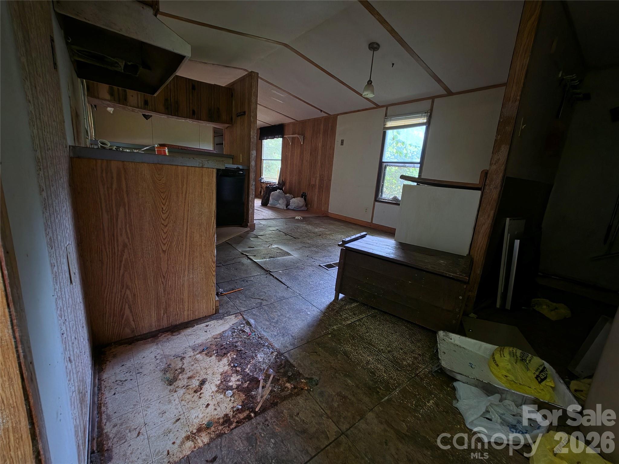 40 Gunches Dirt Road Candler, NC 28715 - Photo 5 of 19 Gallery Image 5