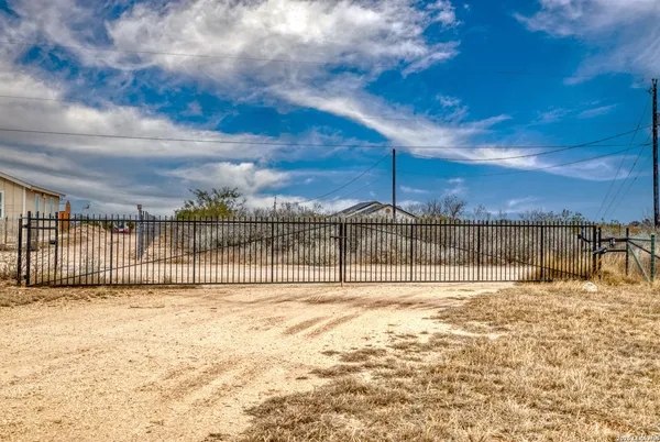 $490,000 | 241 Marsh Lane, Uvalde, TX 78801