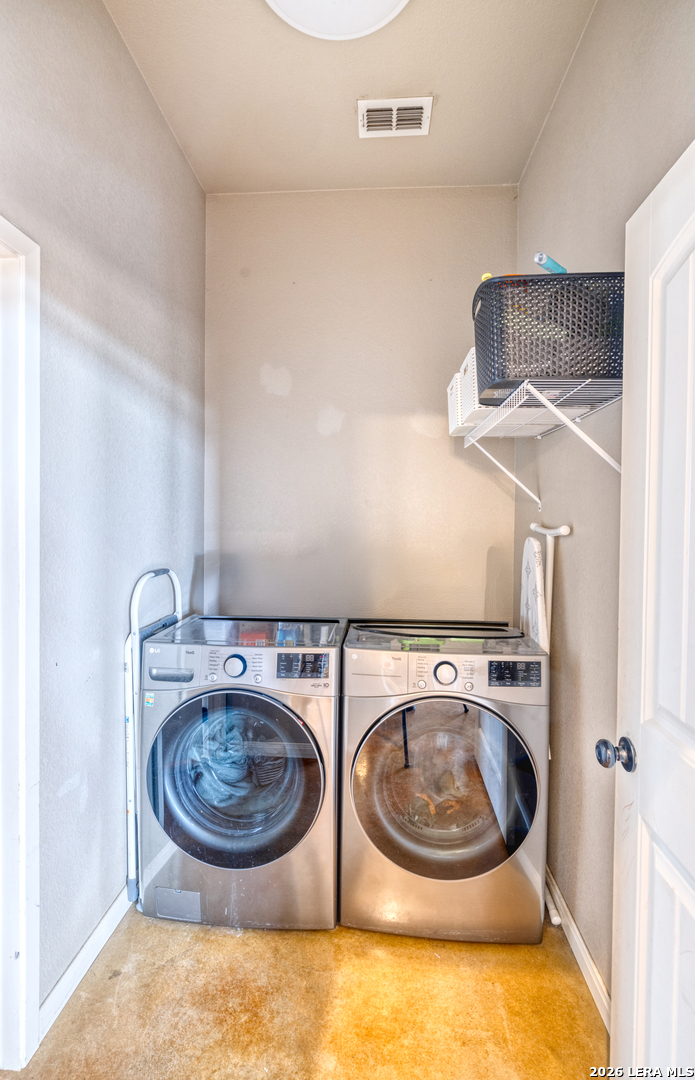 241 Marsh Lane Uvalde, TX 78801 - Photo 9 of 40