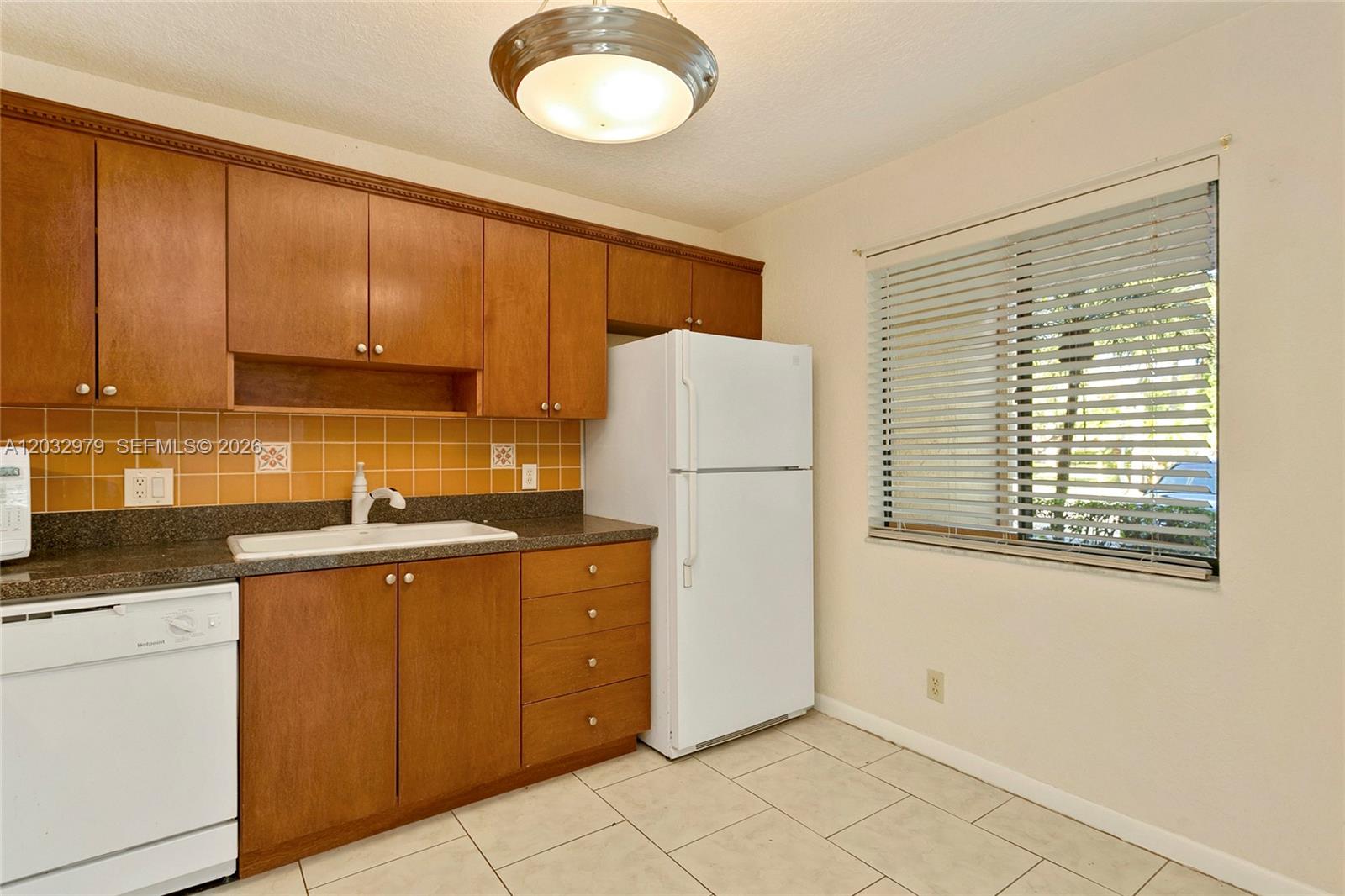 300 Racquet Club Road, Unit 104 Weston, FL 33326 - Photo 9 of 19