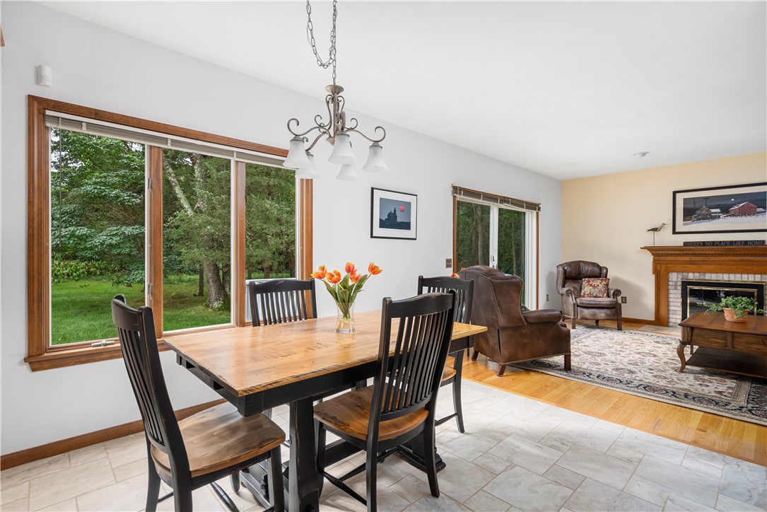 60 Arrowhead Way Warwick, RI 02886 - Photo 13 of 36