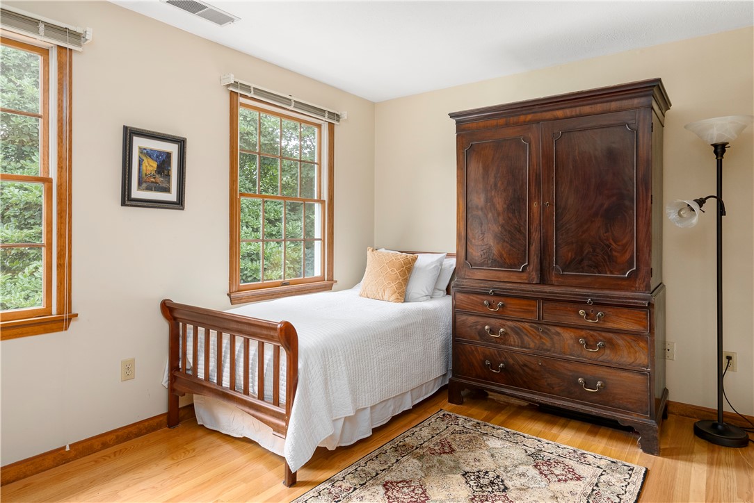 60 Arrowhead Way Warwick, RI 02886 - Photo 18 of 36