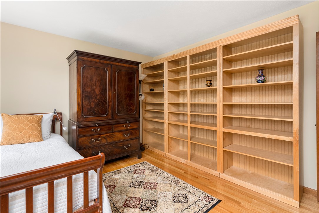 60 Arrowhead Way Warwick, RI 02886 - Photo 19 of 36