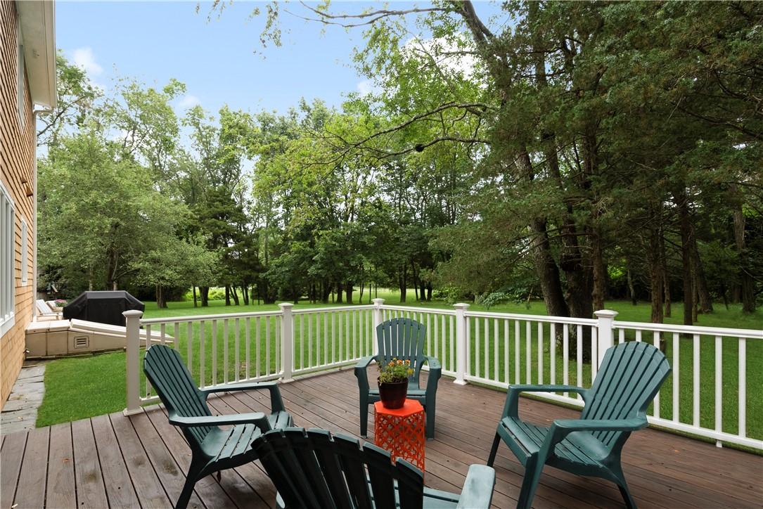 60 Arrowhead Way Warwick, RI 02886 - Photo 31 of 36