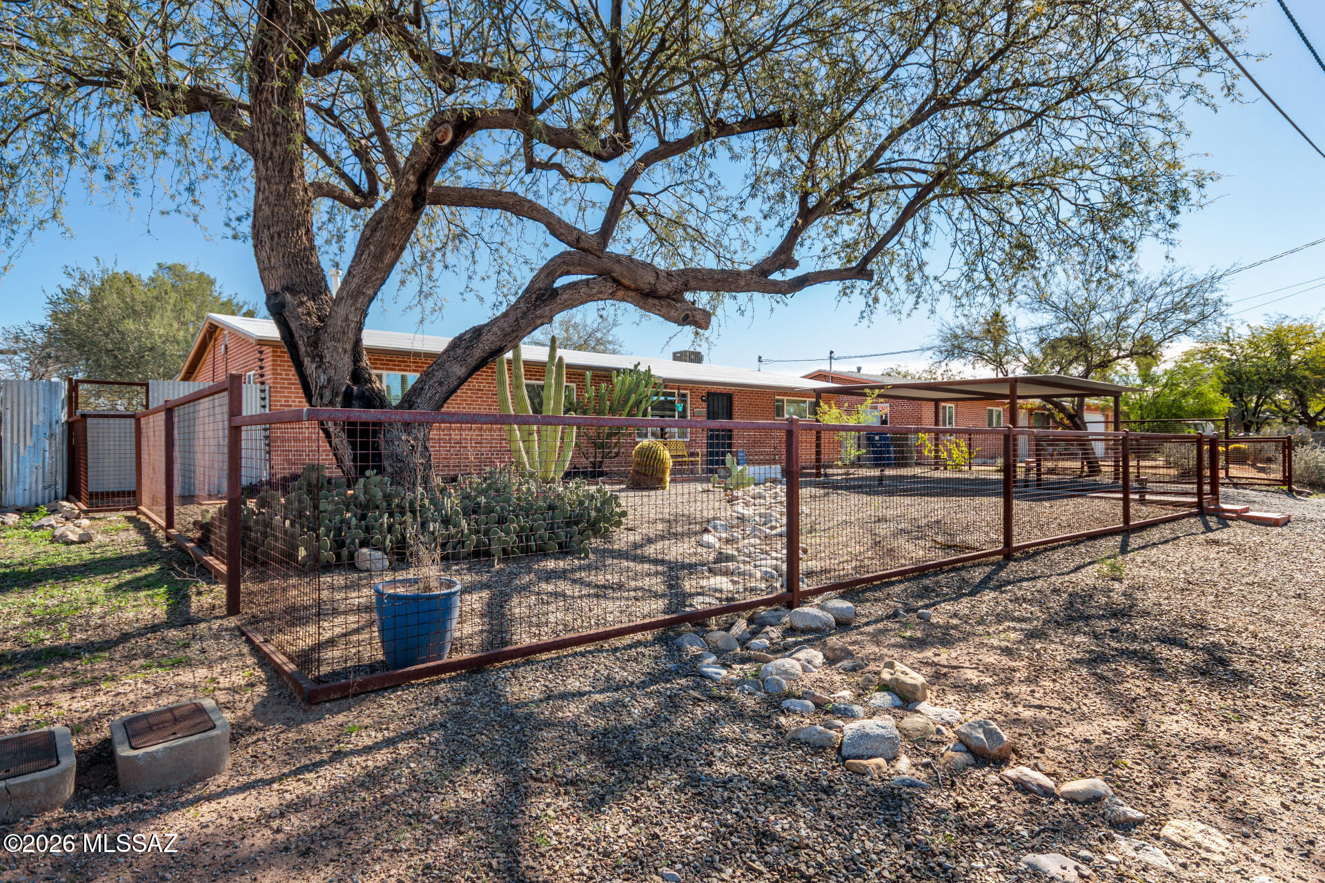 2214 North Richey Boulevard Tucson, AZ 85716 - Photo 4 of 33