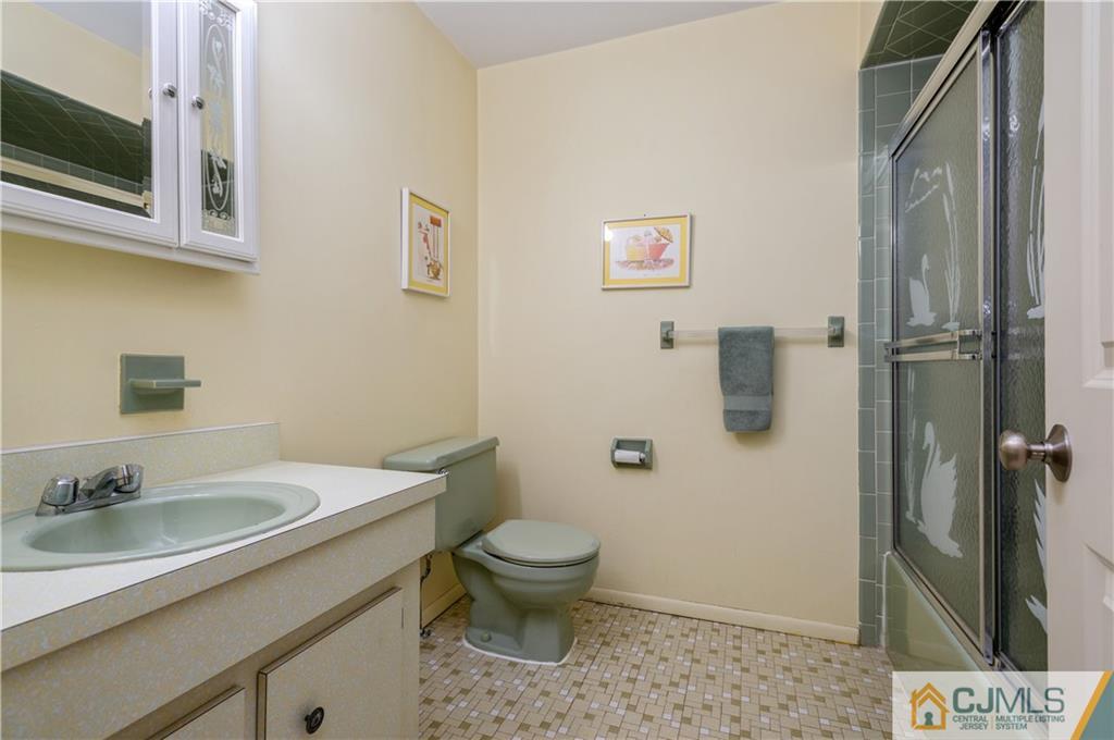 362 Diamond Road Jackson, NJ 08527 - Photo 10 of 27 Gallery Image 10