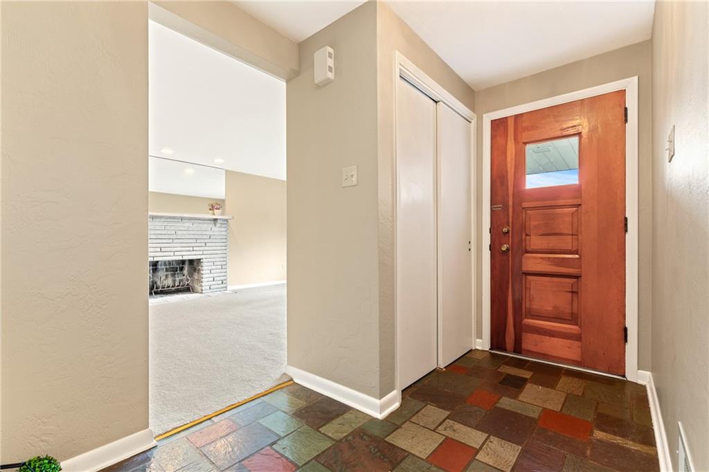 178 Reed Drive Pittsburgh, PA 15205 - Photo 3 of 25 Gallery Image 3