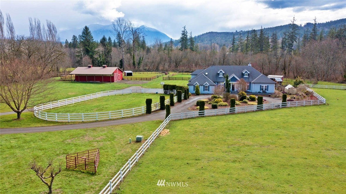 4458 Preston-Fall City Road Southeast Fall City, WA 98024 - Photo 3 of 40 a view of a park with large trees
