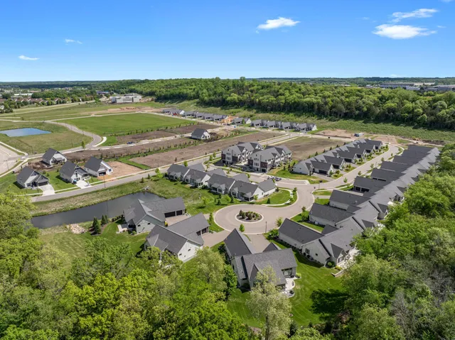 $164,900 | 2110 Amanda Way, Hudson, WI 54016