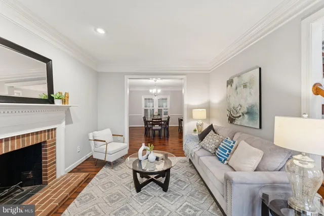 $1,150,000 | 7840 Preakness Lane, Fairfax Station, VA 22039