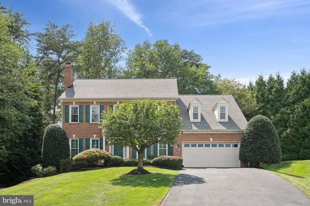 $1,150,000 | 7840 Preakness Lane, Fairfax Station, VA 22039