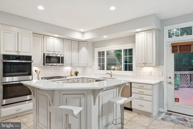 $1,150,000 | 7840 Preakness Lane, Fairfax Station, VA 22039