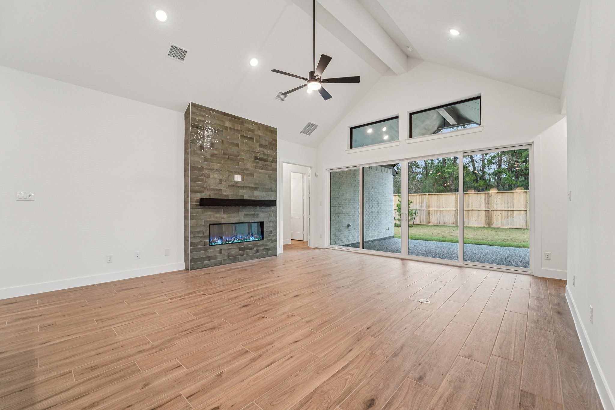 13091 Whitewater Way Conroe, TX 77302 - Photo 7 of 48 Representative Photo