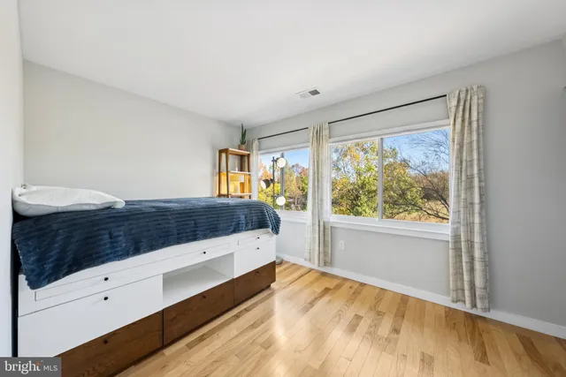 $340,000 | 18200 Windsor Hill Drive, Unit 301B, Olney, MD 20832