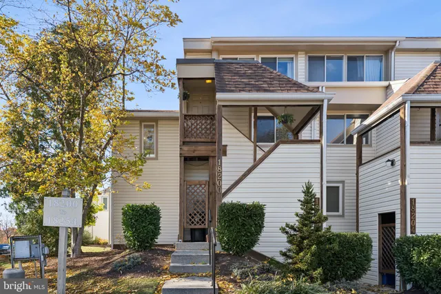 $340,000 | 18200 Windsor Hill Drive, Unit 301B, Olney, MD 20832