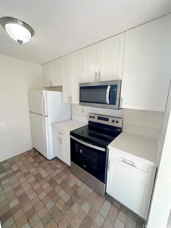$3,000 | 55 South Judd Street, Unit 2107, Honolulu, HI 96817