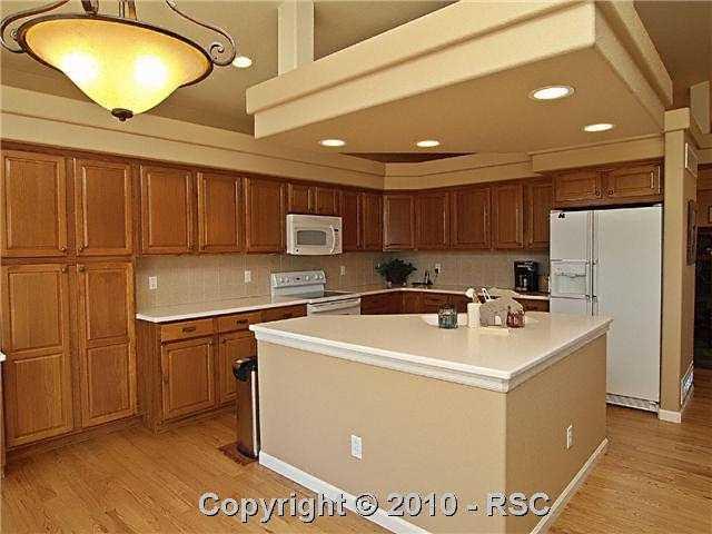 4756 Seton Hall Road Colorado Springs, CO 80918 - Photo 5 of 16