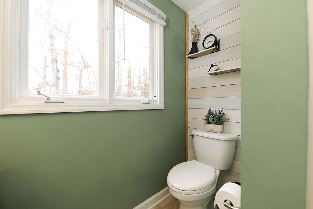 198 Forest Springs Drive Stuarts Draft, VA 24477 - Photo 16 of 43