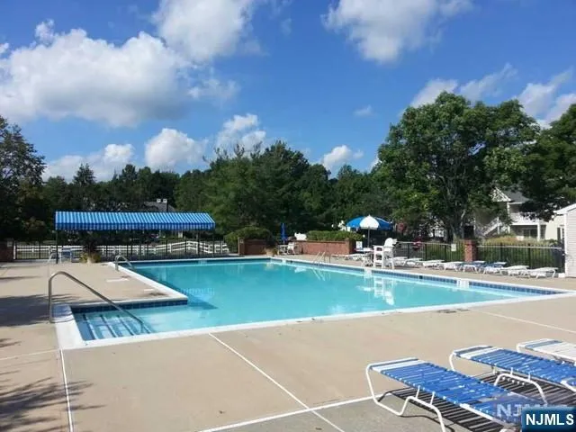 $2,500 | 108 Raintree Lane, Unit 108, Mahwah, NJ 07430