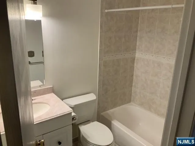 $2,500 | 108 Raintree Lane, Unit 108, Mahwah, NJ 07430