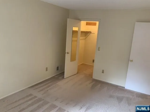 $2,500 | 108 Raintree Lane, Unit 108, Mahwah, NJ 07430