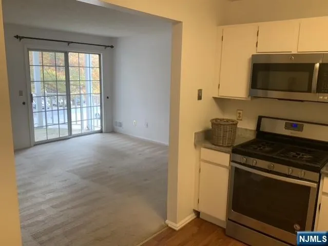 $2,500 | 108 Raintree Lane, Unit 108, Mahwah, NJ 07430