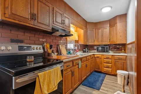 $719,900 | 149 High Street, Fitchburg, MA 01420