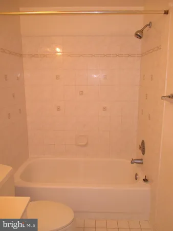 $2,950 | 19601 Sparr Spring Road, Gaithersburg, MD 20886