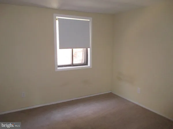 $2,950 | 19601 Sparr Spring Road, Gaithersburg, MD 20886