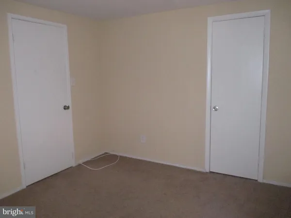 $2,950 | 19601 Sparr Spring Road, Gaithersburg, MD 20886