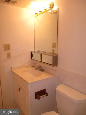 $2,950 | 19601 Sparr Spring Road, Gaithersburg, MD 20886