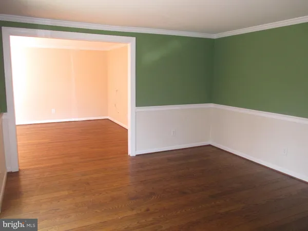 $2,950 | 19601 Sparr Spring Road, Gaithersburg, MD 20886