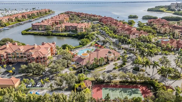 $450,000 | 2749 Via Cipriani, Unit 1023B, Clearwater, FL 33764