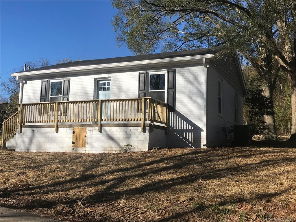 1507 Riley Street Albemarle, NC 28001 - Photo 3 of 26 a view of a house with a balcony