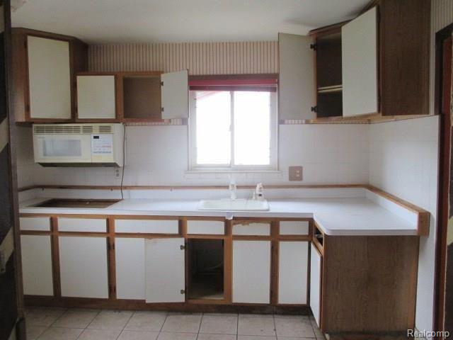 1218 Harrison Street Inkster, MI 48141 - Photo 6 of 10 IMG_0020.JPG