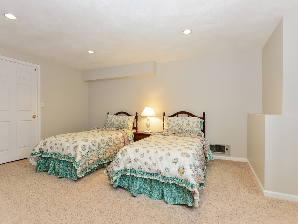260 Salem End Road Framingham, MA 01702 - Photo 21 of 29 Gallery Image 21