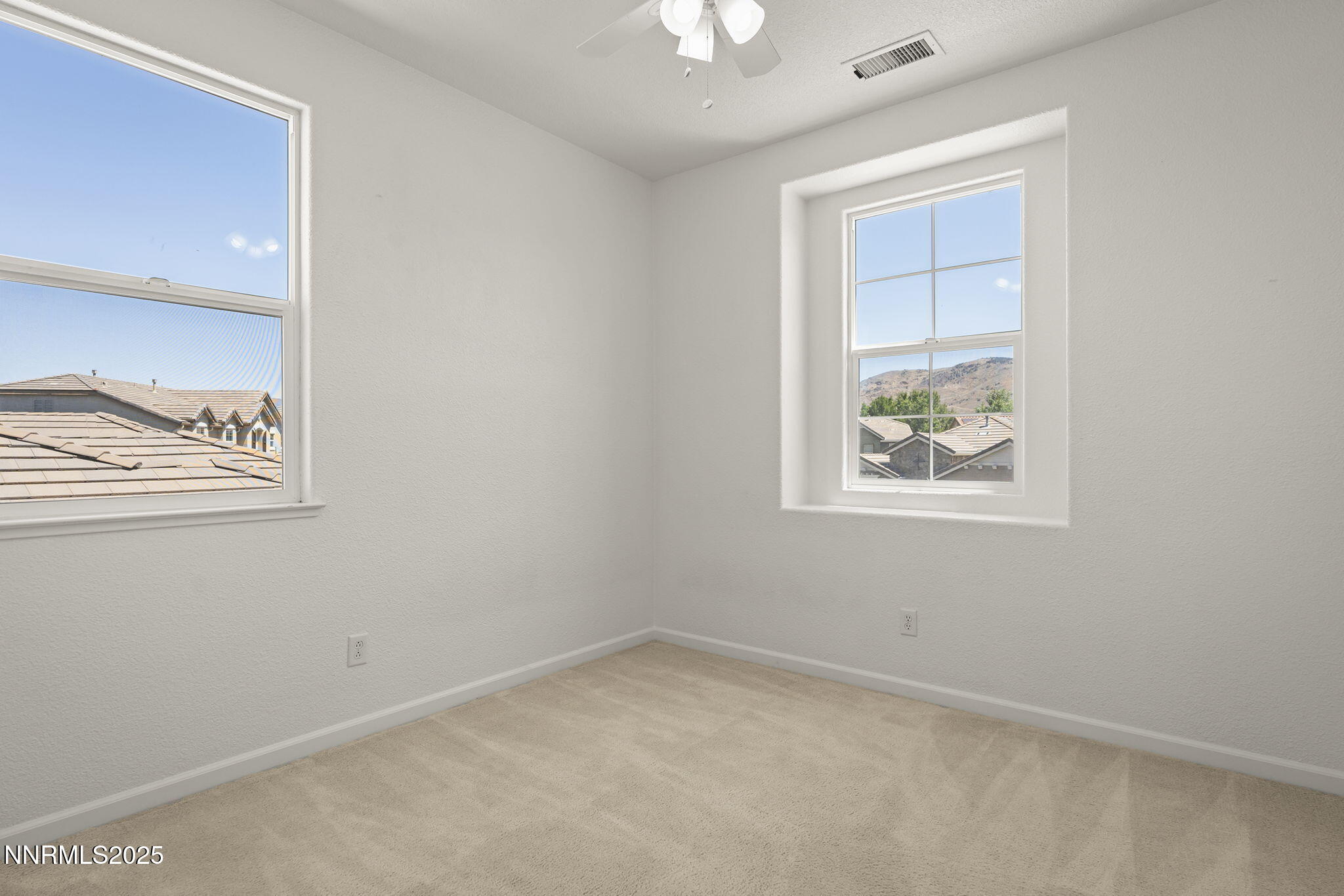 11135 Messina Way Reno, NV 89521 - Photo 26 of 31 an empty room with a window