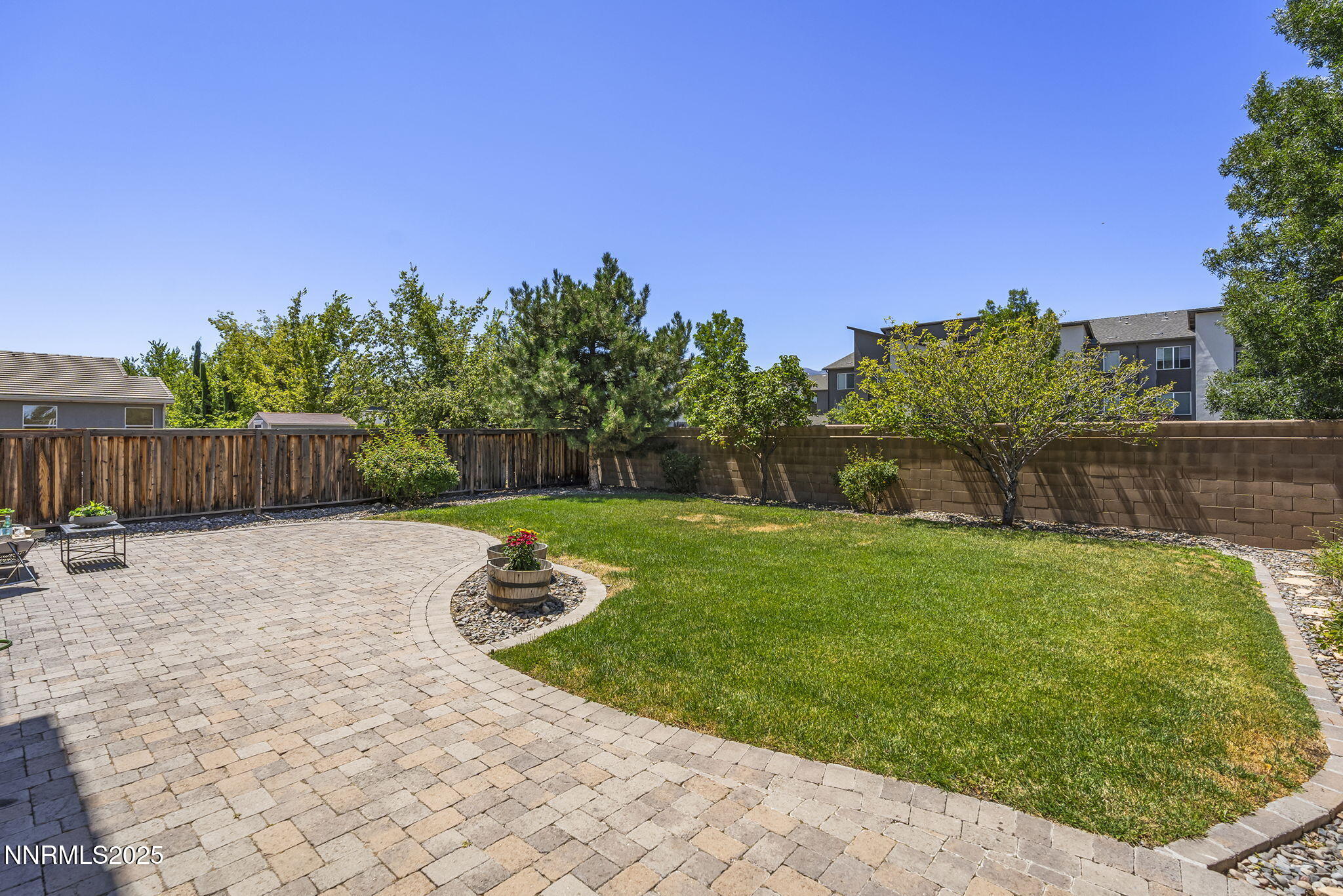 11135 Messina Way Reno, NV 89521 - Photo 31 of 31 a backyard of a house with lots of green space