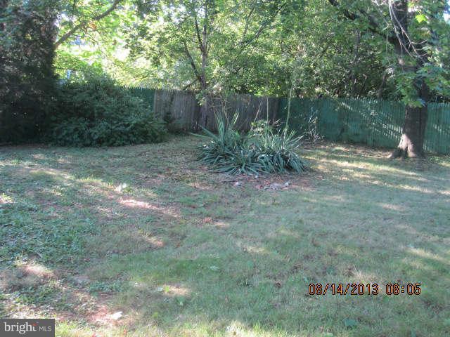2923 Hollins Ferry Road Baltimore, MD 21230 - Photo 11 of 13 Exterior (Rear)