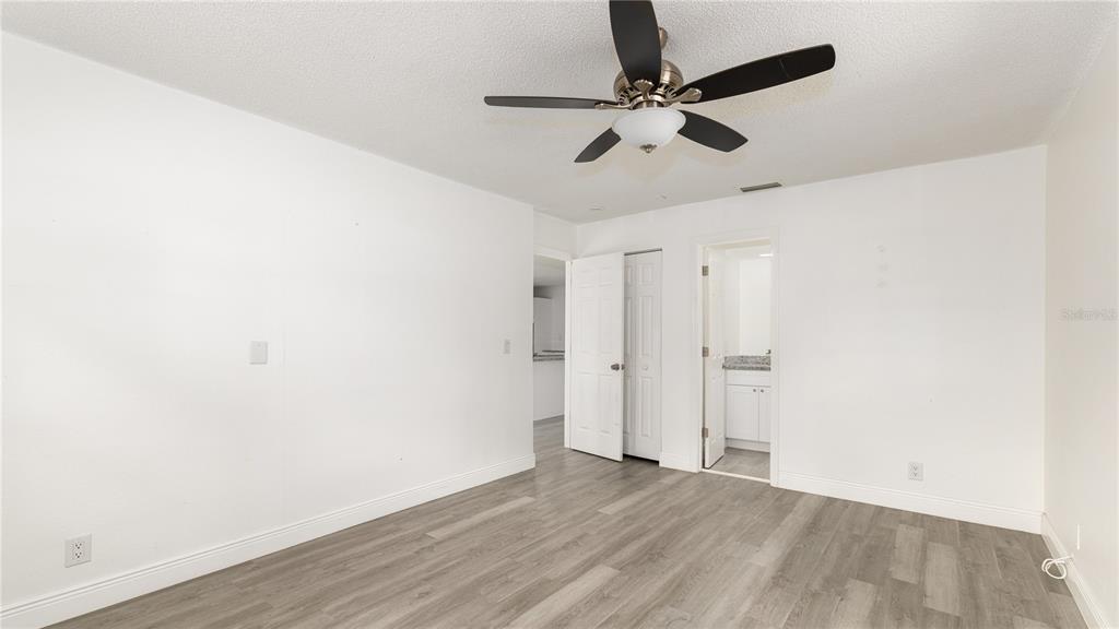 1949 Trotter Road Largo, FL 33774 - Photo 18 of 35 Gallery Image 18