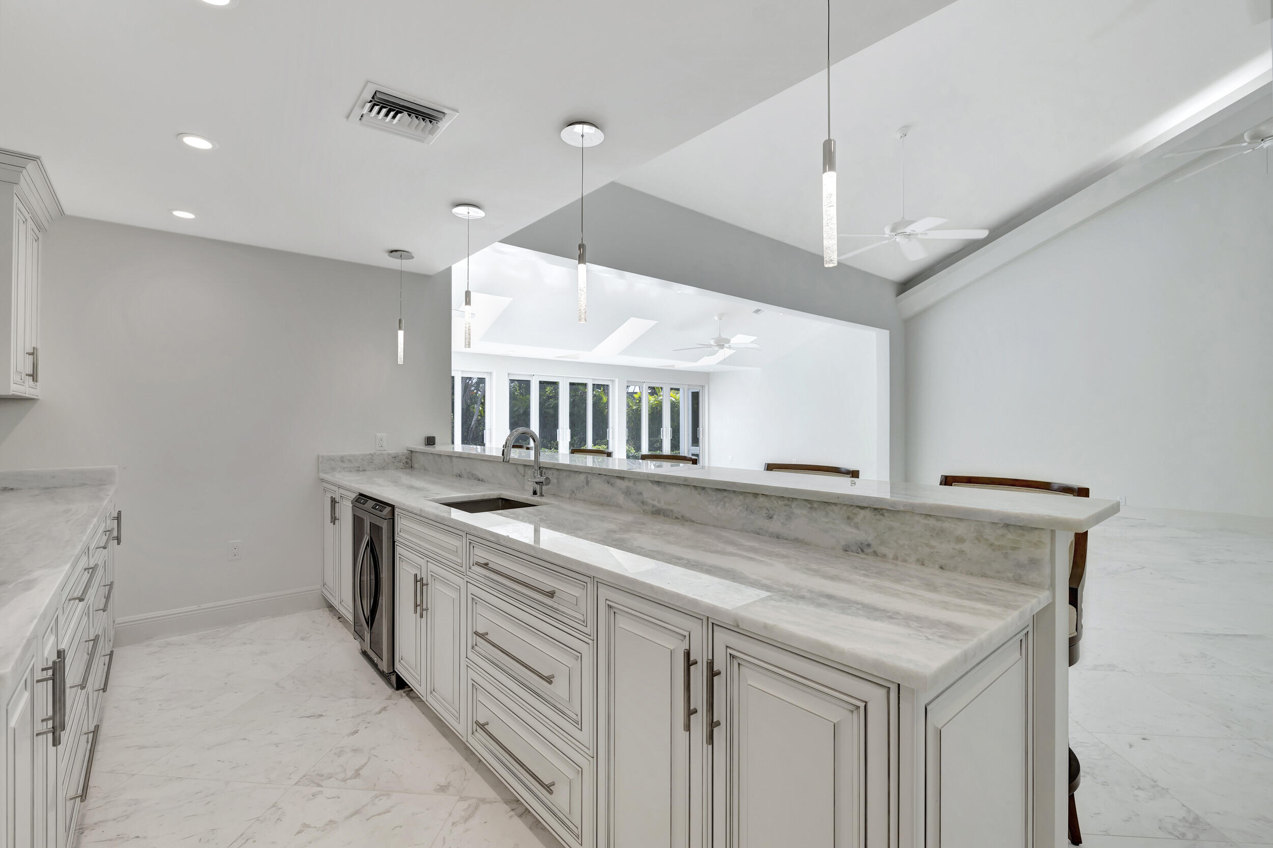 355 Oakview Drive Delray Beach, FL 33445 - Photo 75 of 92 3W7A3104