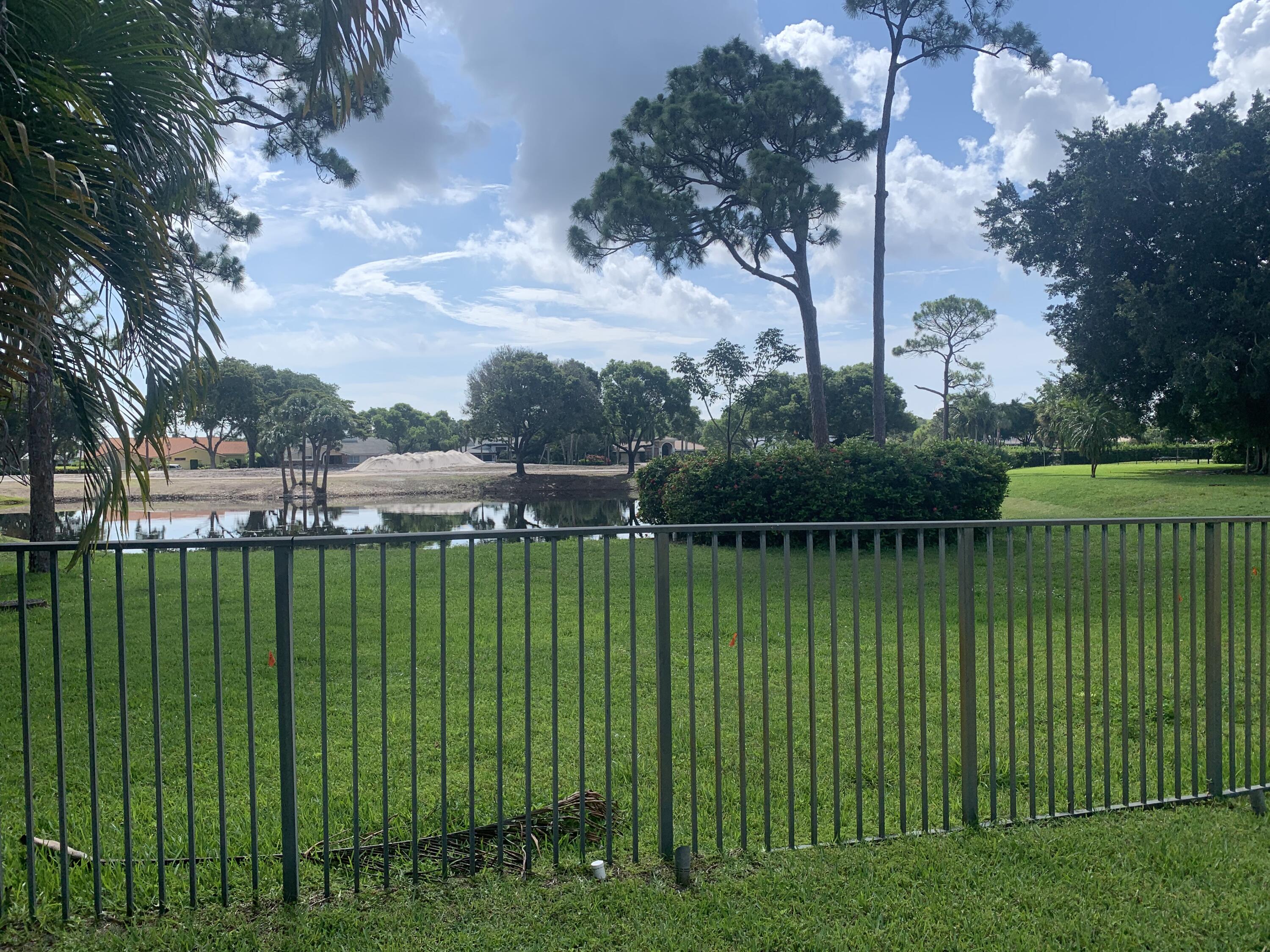 355 Oakview Drive Delray Beach, FL 33445 - Photo 92 of 92 a view of a green filed