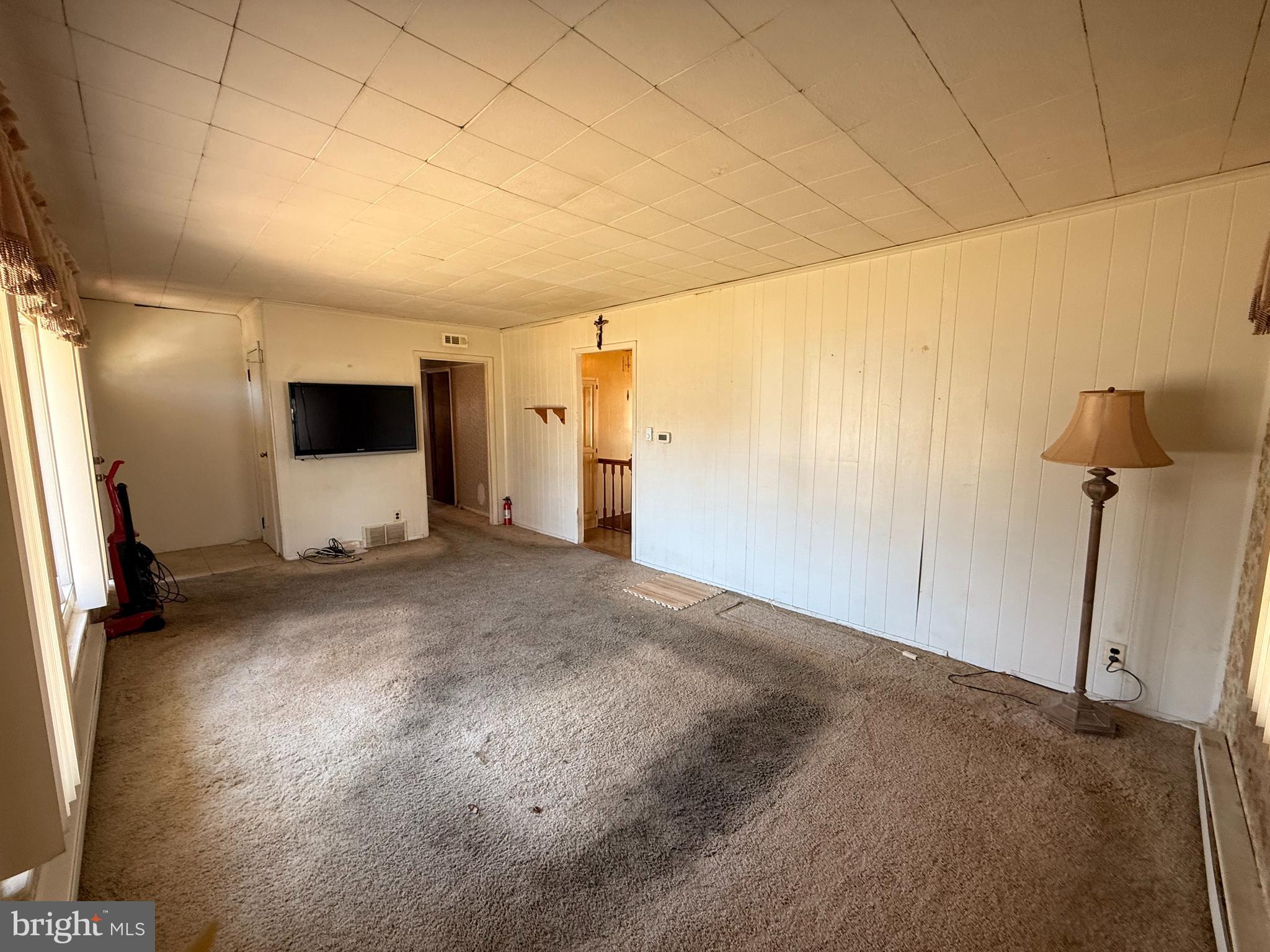 419 Iowa Avenue Delanco, NJ 08075 - Photo 3 of 14 a view of a livingroom with a flat screen tv